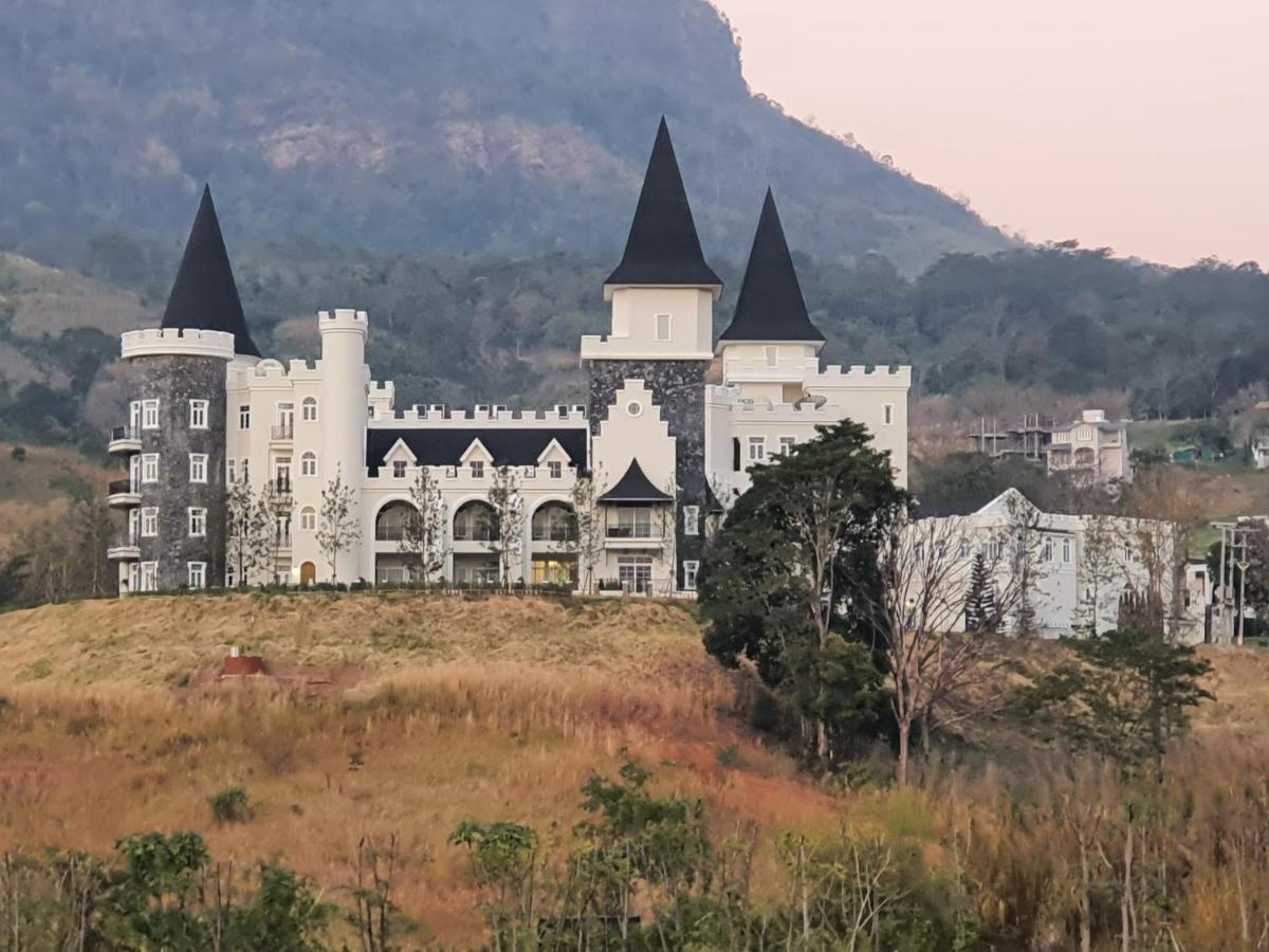 The Castell Condo By Nutthiwan Room 912 And 921 Khao Kho Dış mekan fotoğraf